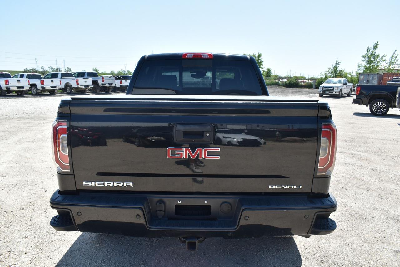 2018 GMC Sierra 1500 DENALI - 5.3L - Photo #7