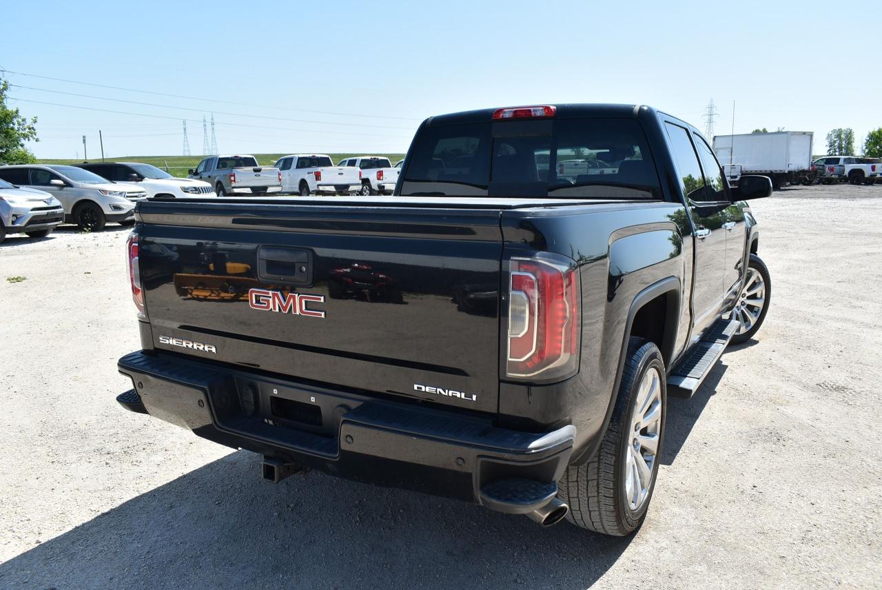 2018 GMC Sierra 1500 DENALI - 5.3L - Photo #8