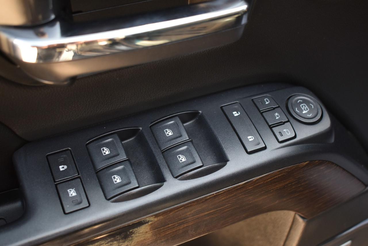 2018 GMC Sierra 1500 DENALI - 5.3L - Photo #24