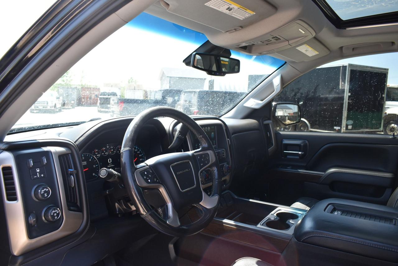 2018 GMC Sierra 1500 DENALI - 5.3L - Photo #26