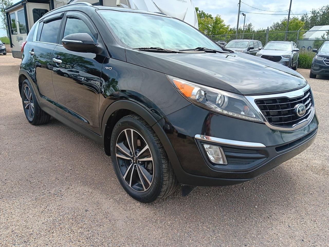 2016 Kia Sportage SX Luxury AWD, Htd Seats, BU Cam, Park Assist, - Photo #3