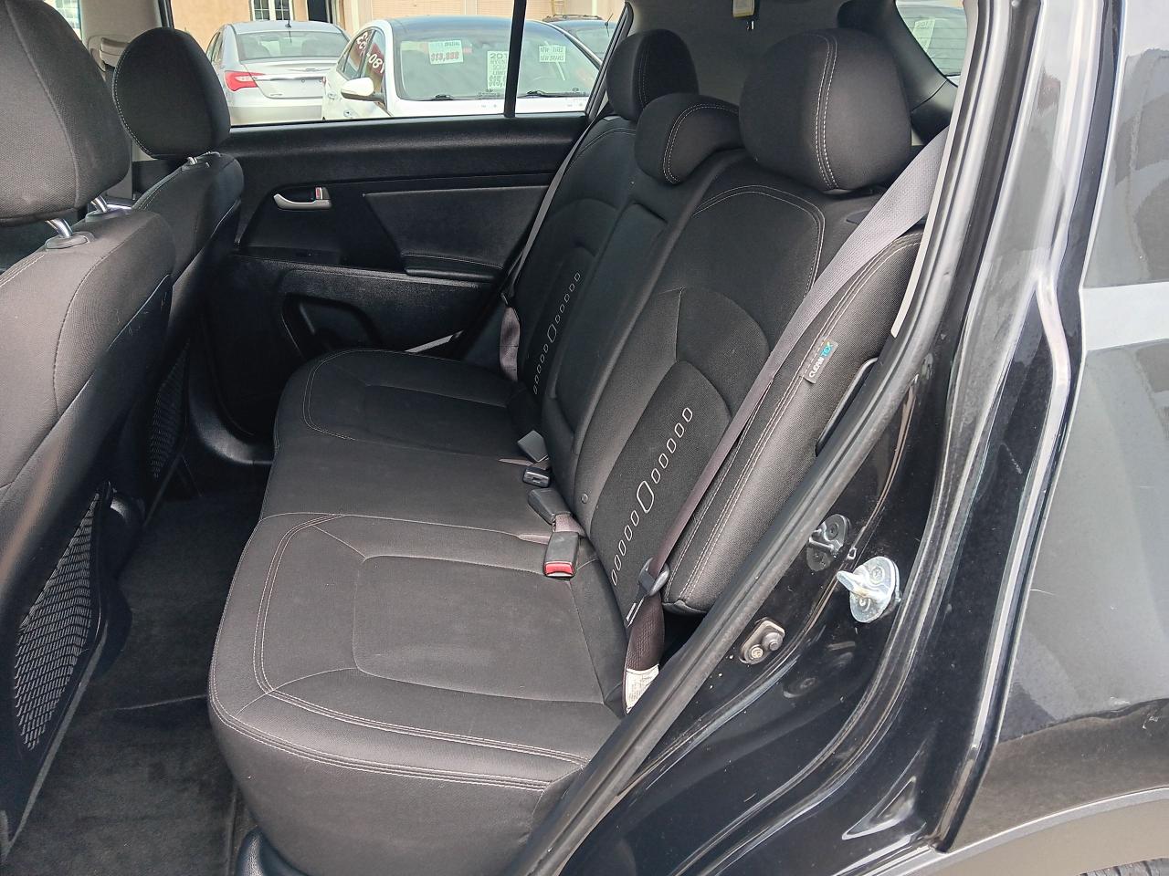 2016 Kia Sportage SX Luxury AWD, Htd Seats, BU Cam, Park Assist, - Photo #19