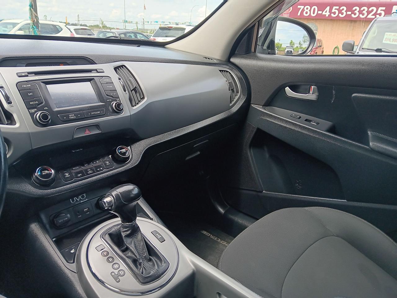 2016 Kia Sportage SX Luxury AWD, Htd Seats, BU Cam, Park Assist, - Photo #20