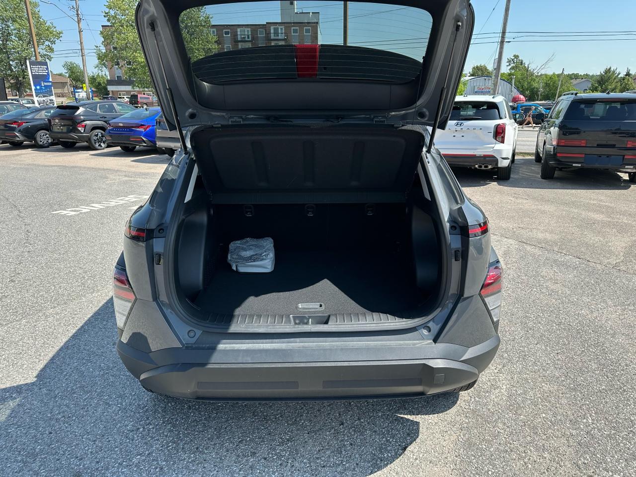2024 Hyundai KONA Preferred Photo10