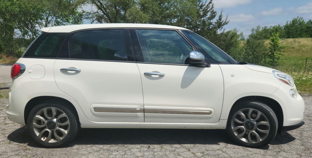 2015 Fiat 500L Lounge Photo21