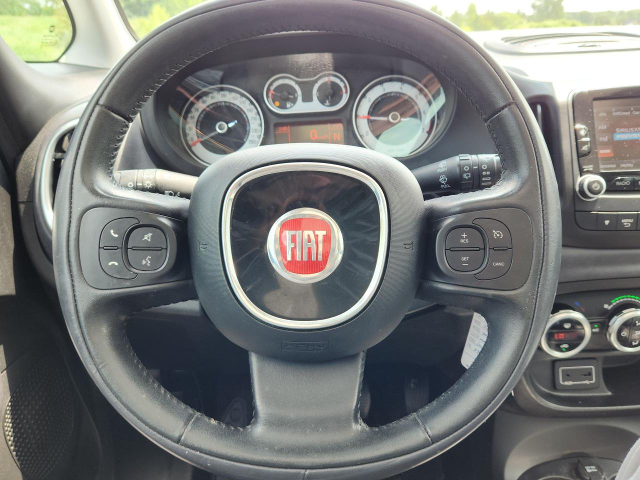 2015 Fiat 500L Lounge Photo31