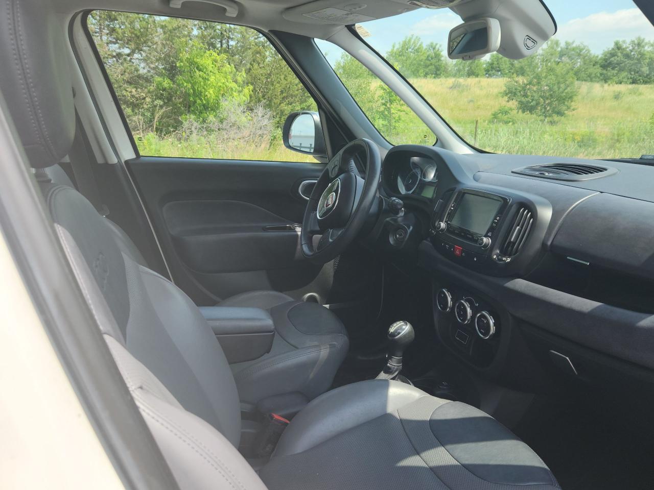 2015 Fiat 500L Lounge Photo23