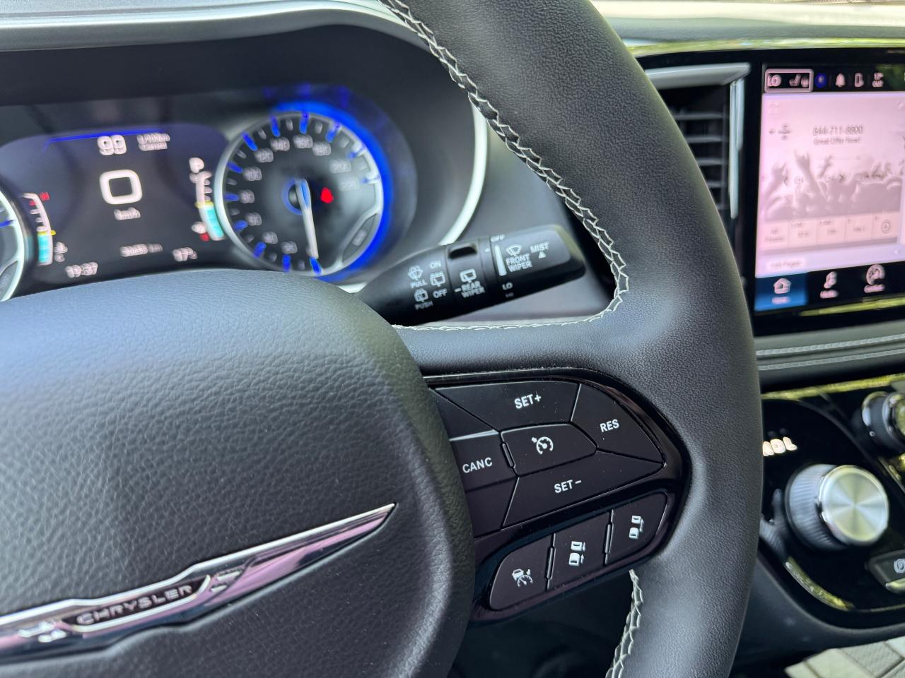 2022 Chrysler Pacifica Touring S AWD "Weekend Edition" - Photo #30