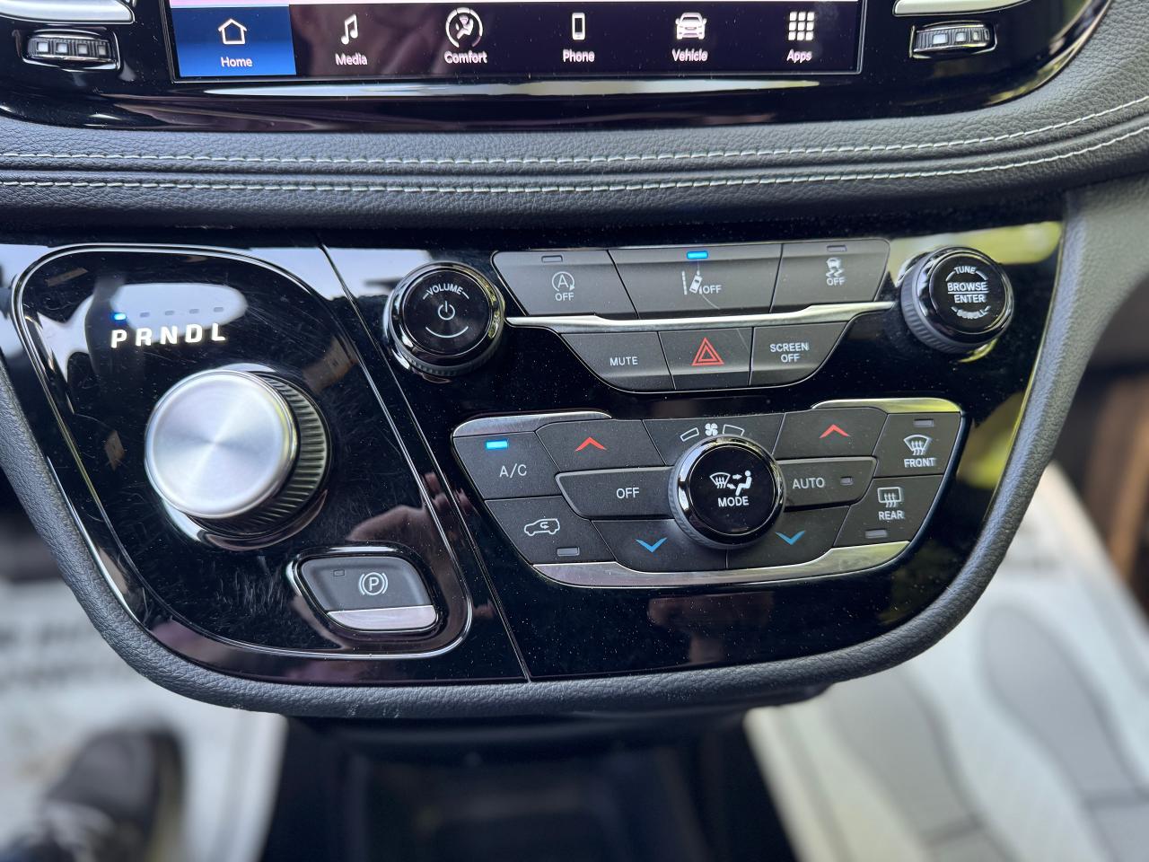 2022 Chrysler Pacifica Touring S AWD "Weekend Edition" - Photo #32