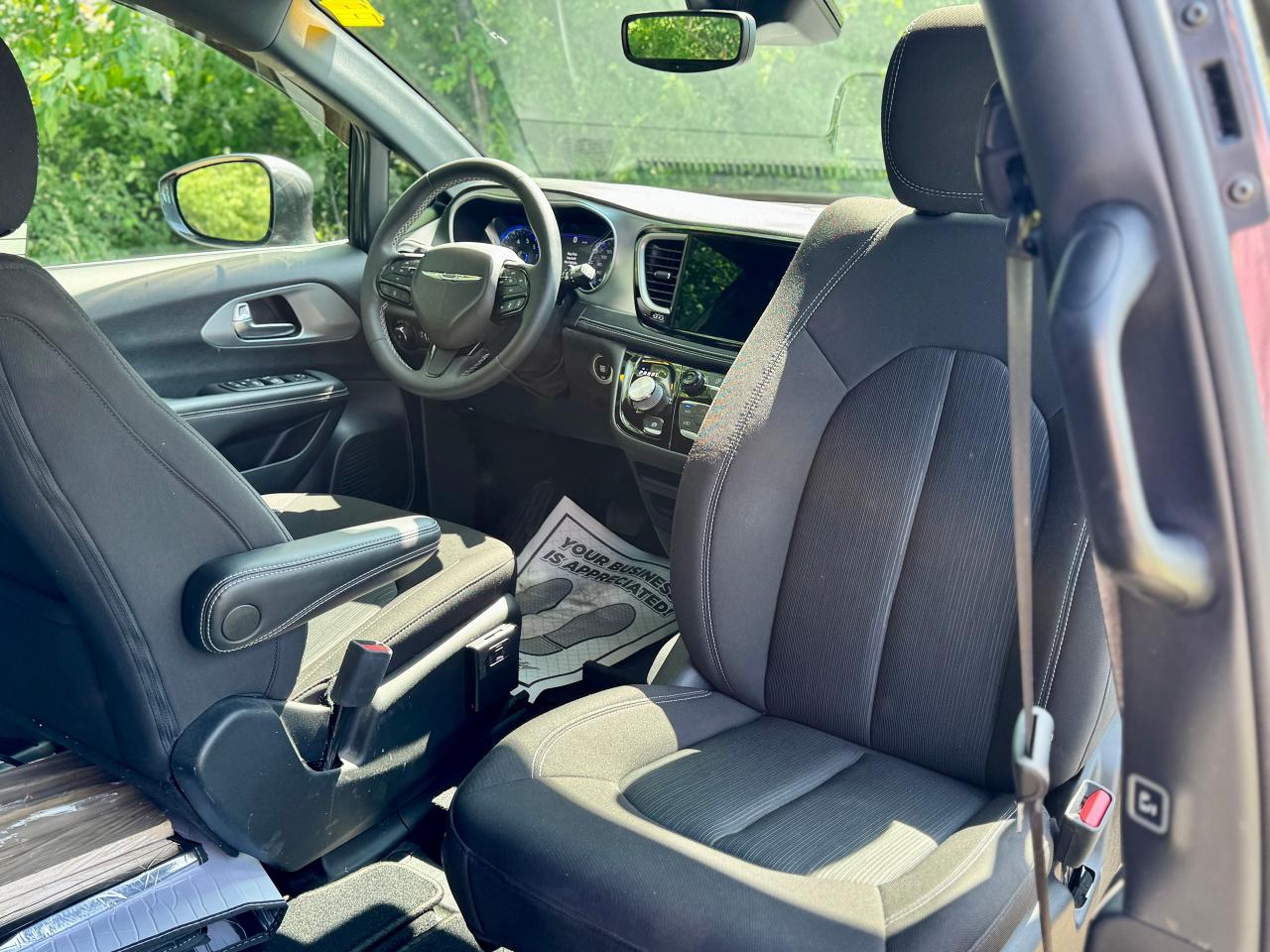 2022 Chrysler Pacifica Touring S AWD "Weekend Edition" - Photo #26