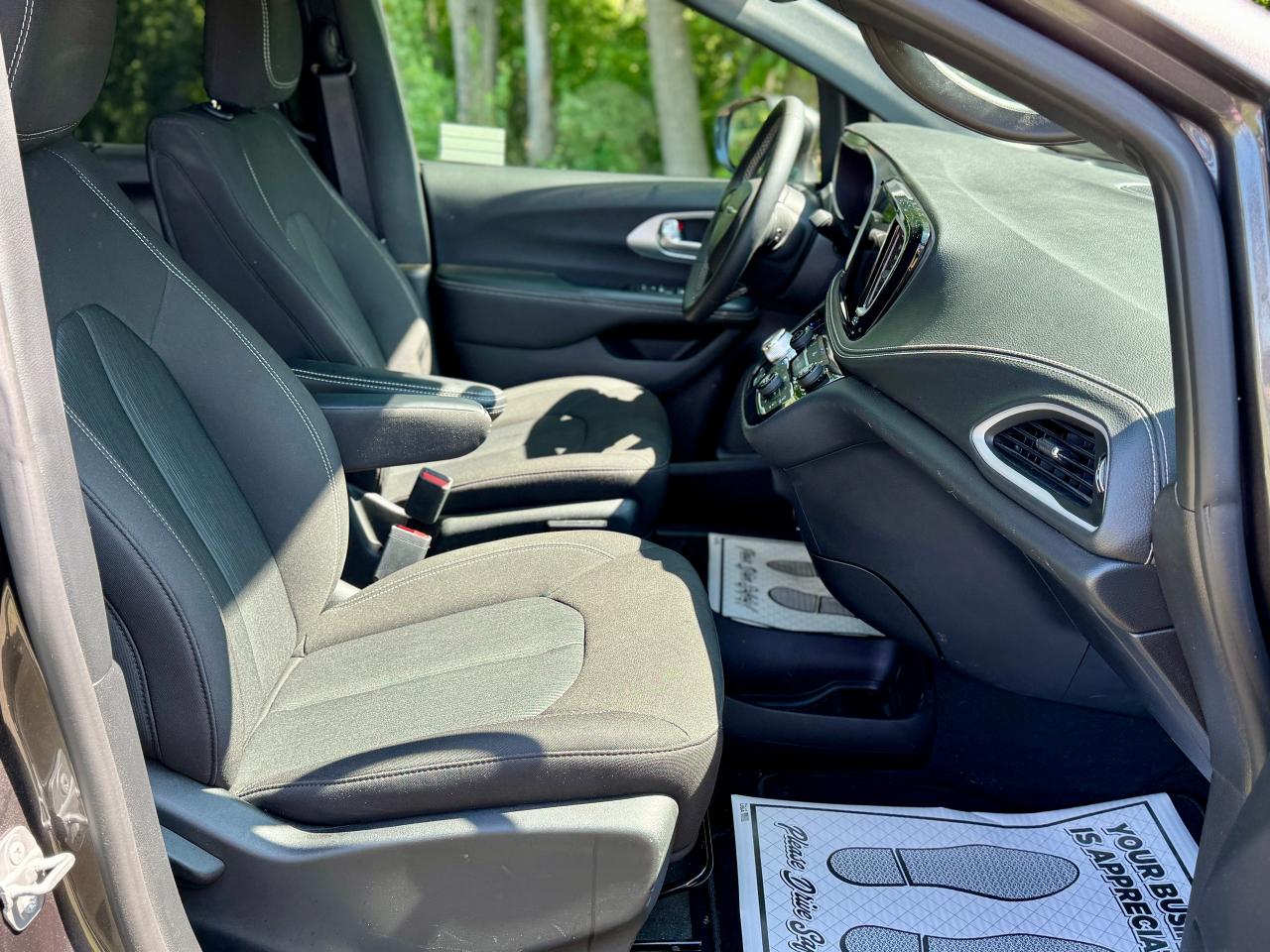 2022 Chrysler Pacifica Touring S AWD "Weekend Edition" - Photo #24