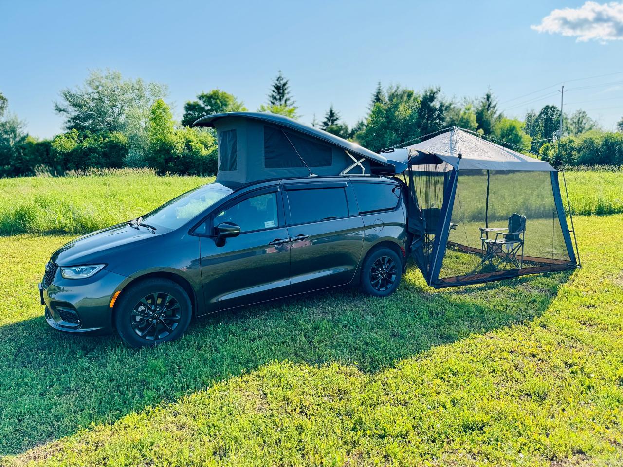 2022 Chrysler Pacifica Touring S AWD "Weekend Edition" - Photo #40