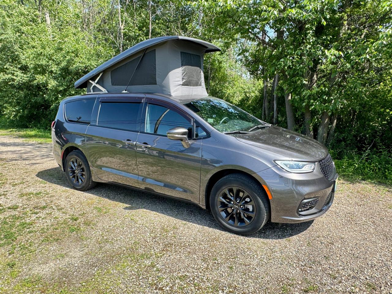 2022 Chrysler Pacifica Touring S AWD "Weekend Edition" - Photo #16