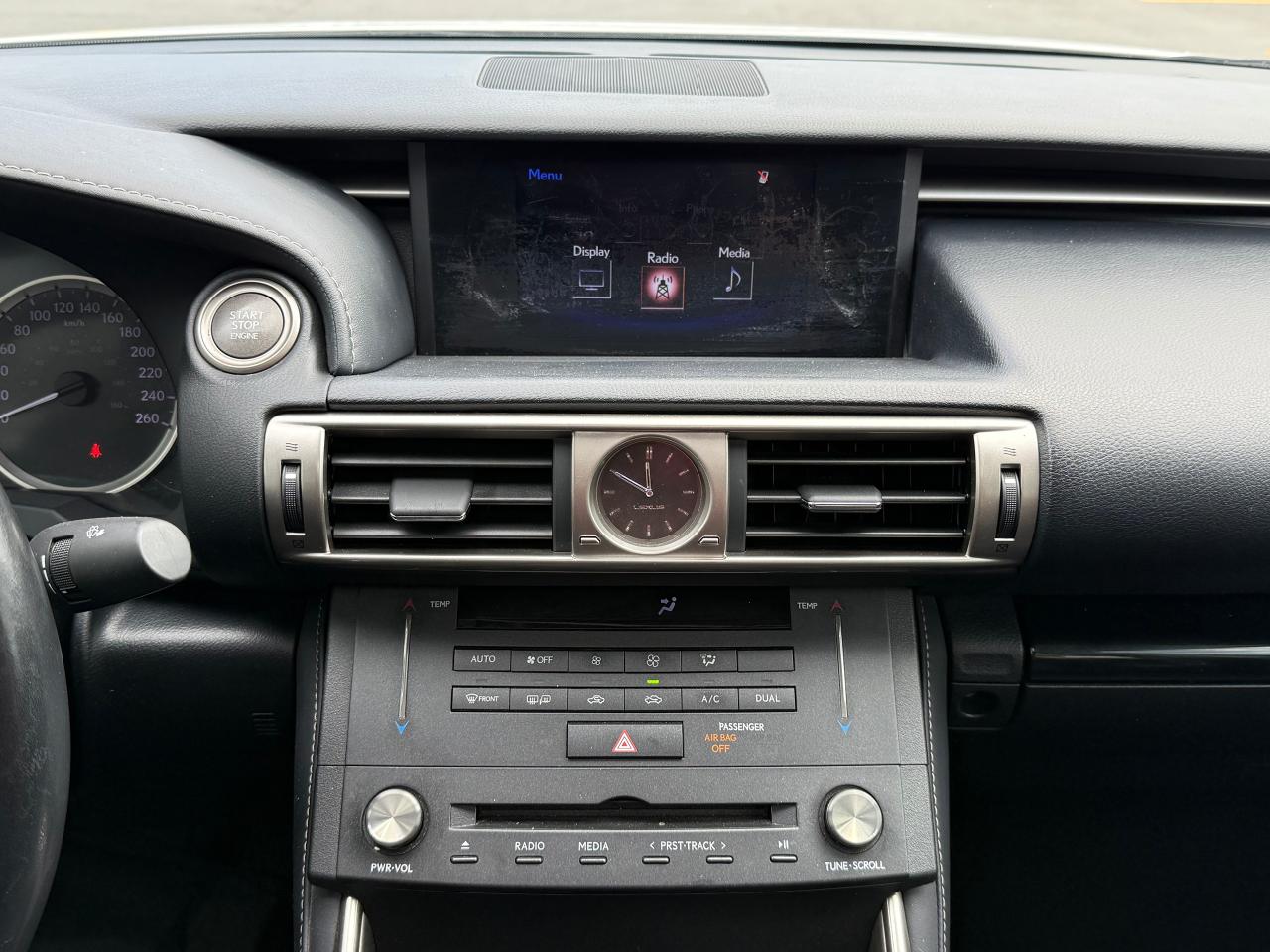 2015 Lexus IS 350 AWD *SAFETY INCL*FINANCING AVAIL*MINT* - Photo #10