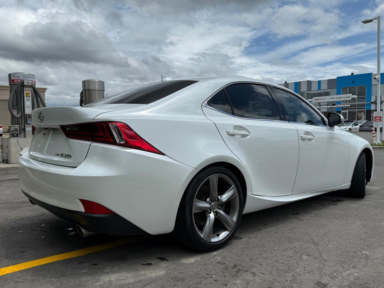 2015 Lexus IS 350 AWD *SAFETY INCL*FINANCING AVAIL*MINT* - Photo #6