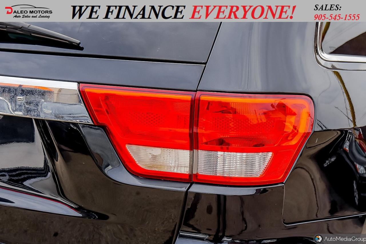 2012 Jeep Grand Cherokee Overland / SUNROOF / LTHR / WOODTRIM / B.CAM / 4X4