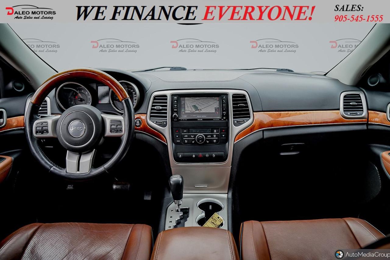 2012 Jeep Grand Cherokee Overland / SUNROOF / LTHR / WOODTRIM / B.CAM / 4X4