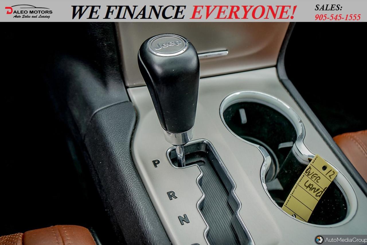 2012 Jeep Grand Cherokee Overland / SUNROOF / LTHR / WOODTRIM / B.CAM / 4X4