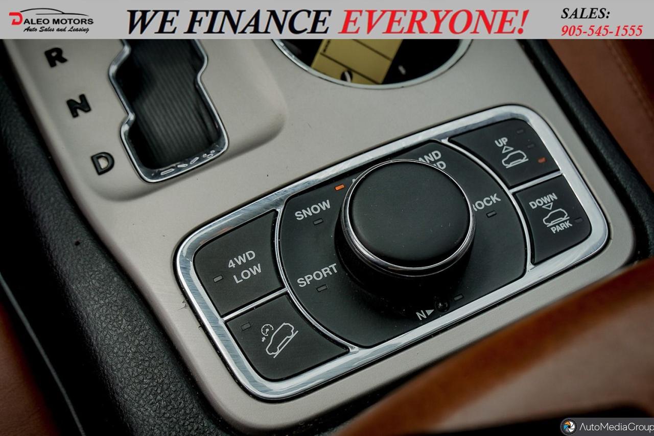 2012 Jeep Grand Cherokee Overland / SUNROOF / LTHR / WOODTRIM / B.CAM / 4X4