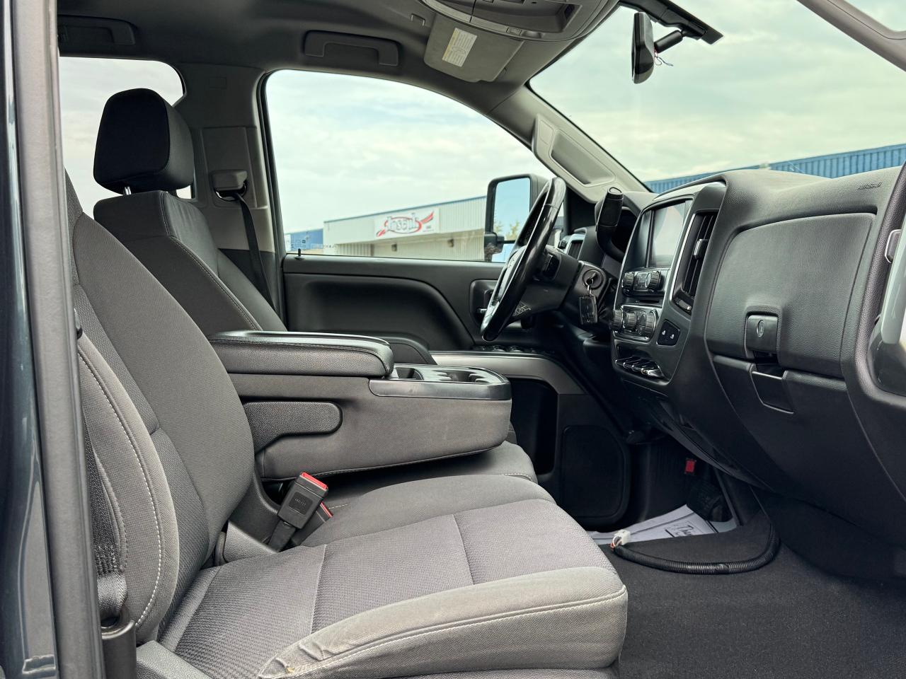 2019 Chevrolet Silverado 2500 LT **LOTS OF SERVICE RECORDS** - Photo #33