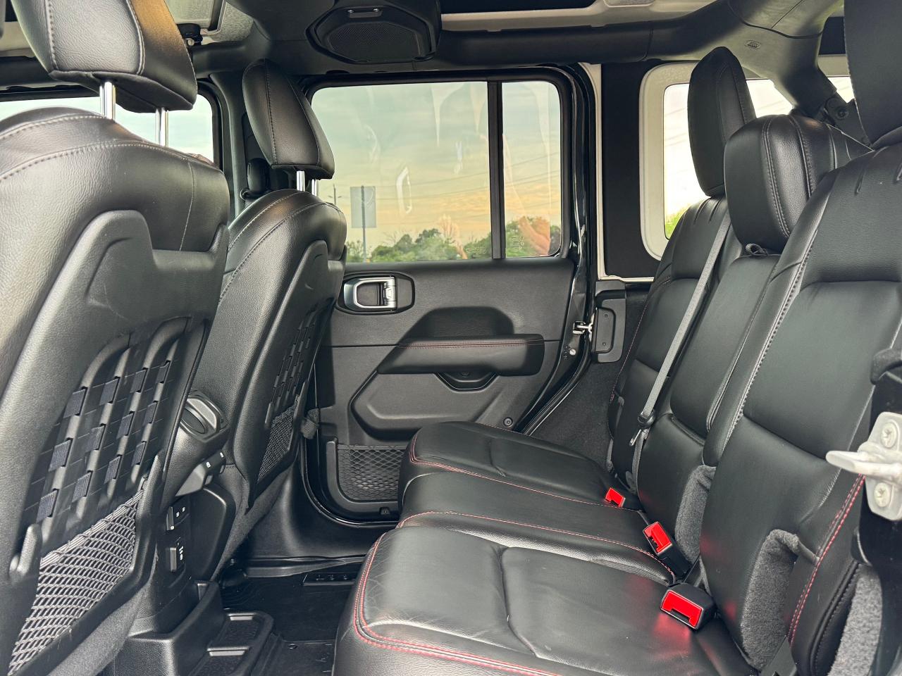 2021 Jeep Wrangler Unlimited Rubicon 4x4 **NITTO TIRES W/ FUEL RIMS** - Photo #35