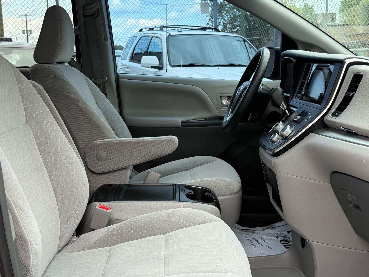 2017 Toyota Sienna LE 8PASS|BACKUP|BLUETOOTH - Photo #11
