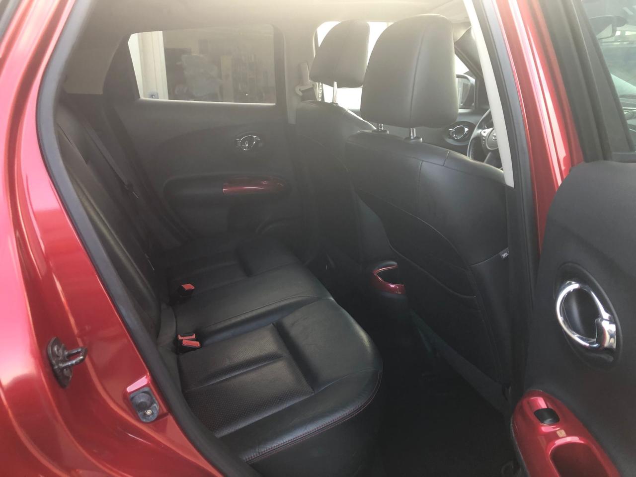 2014 Nissan Juke SL - Photo #9