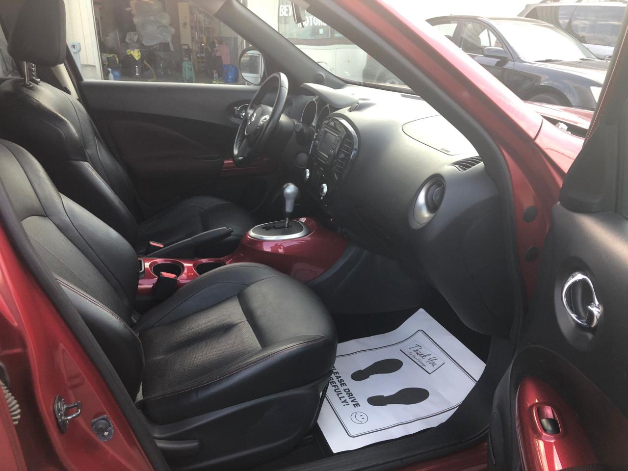 2014 Nissan Juke SL - Photo #10