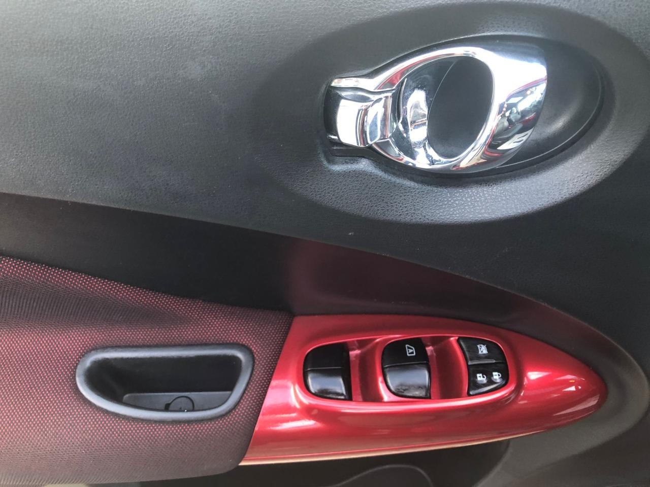 2014 Nissan Juke SL - Photo #14