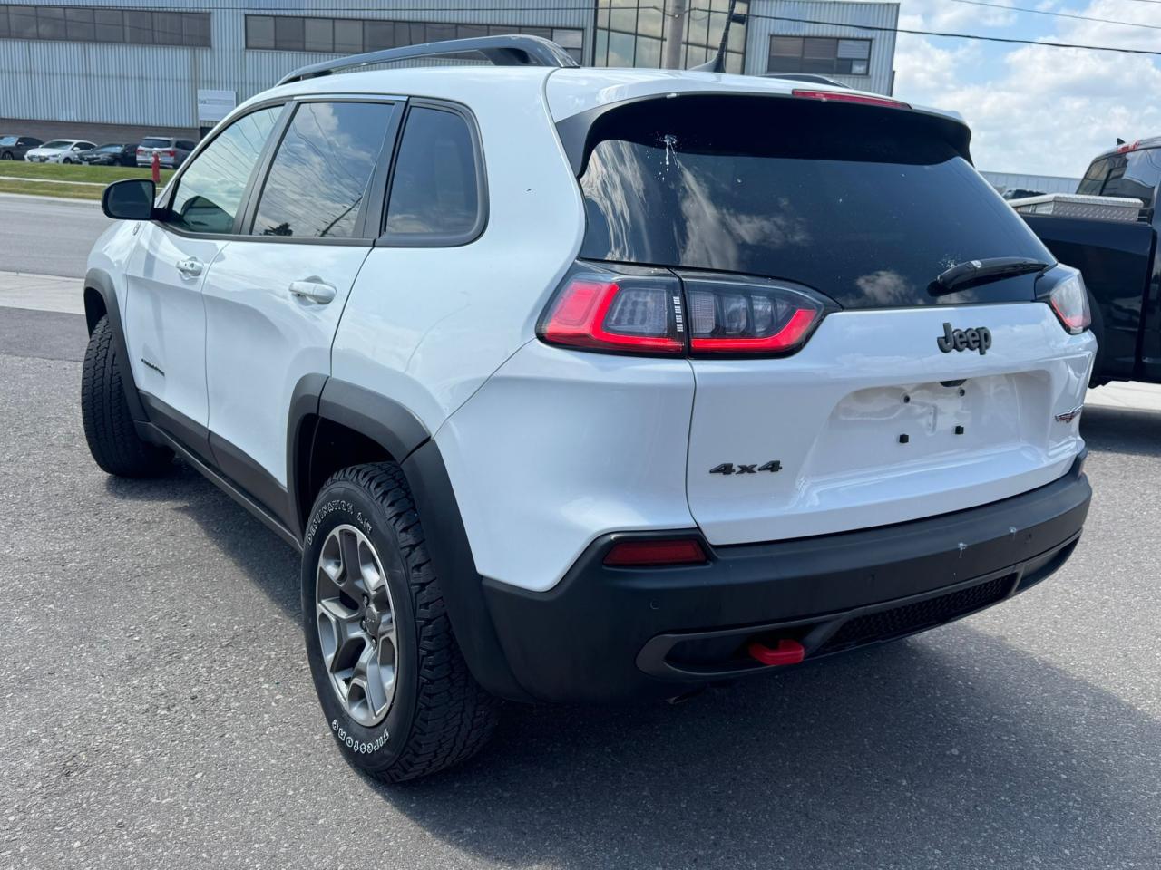 2022 Jeep Cherokee Trailhawk - Photo #8
