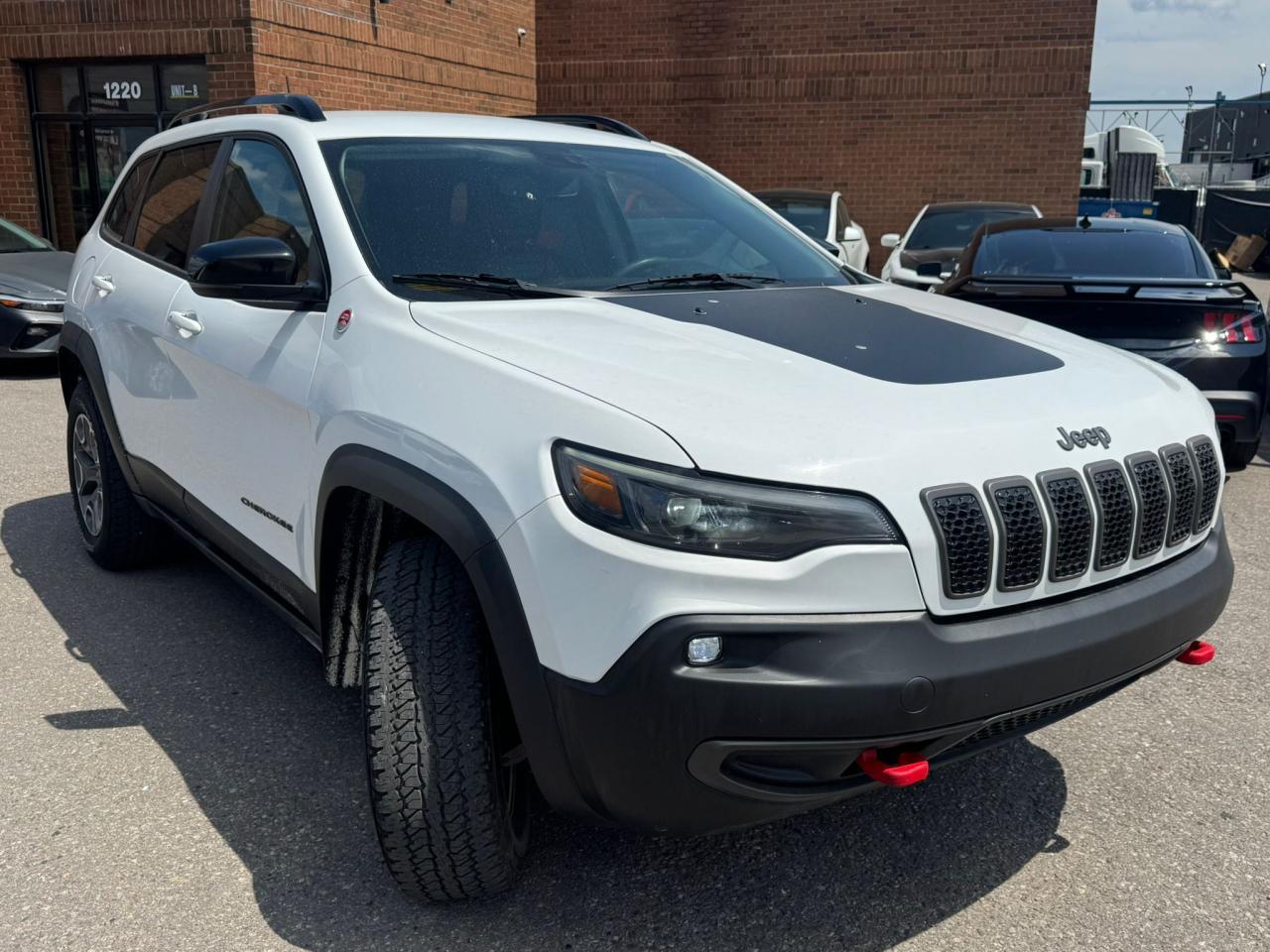 2022 Jeep Cherokee Trailhawk - Photo #2