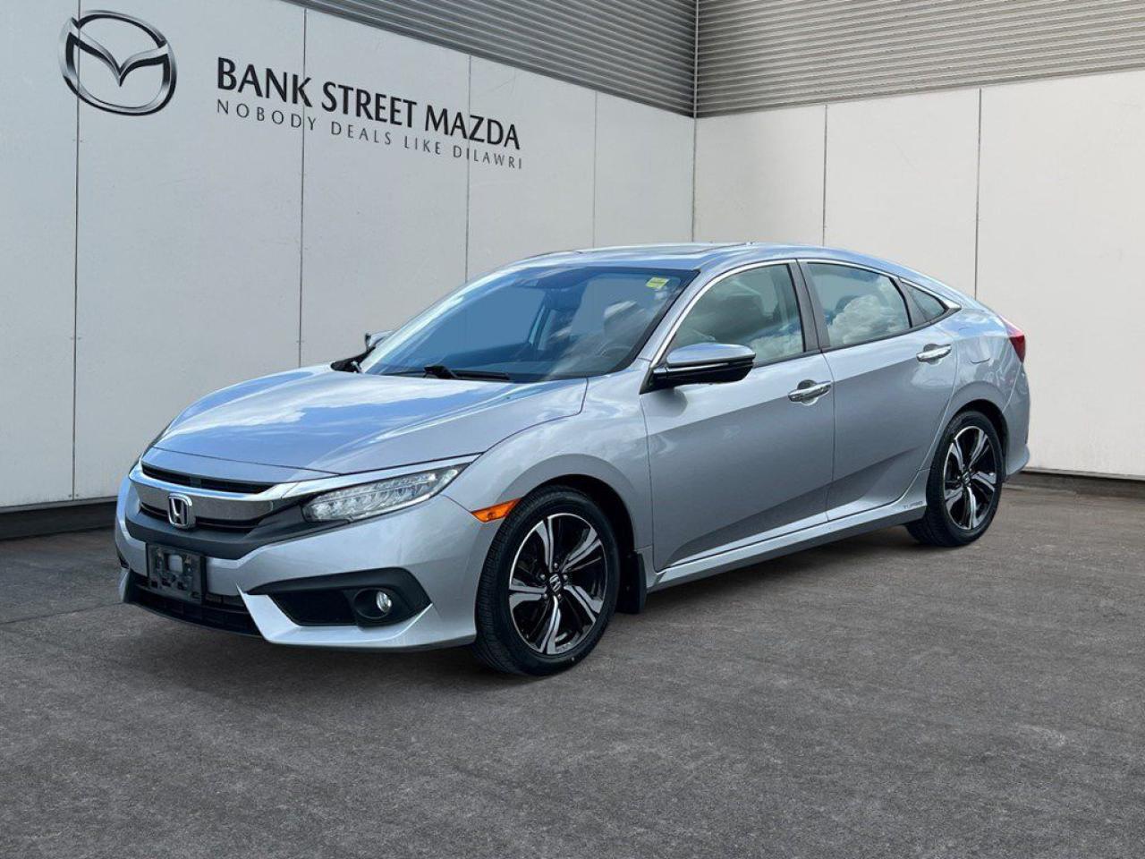 Used 2018 Honda Civic Touring CVT for sale in Ottawa, ON