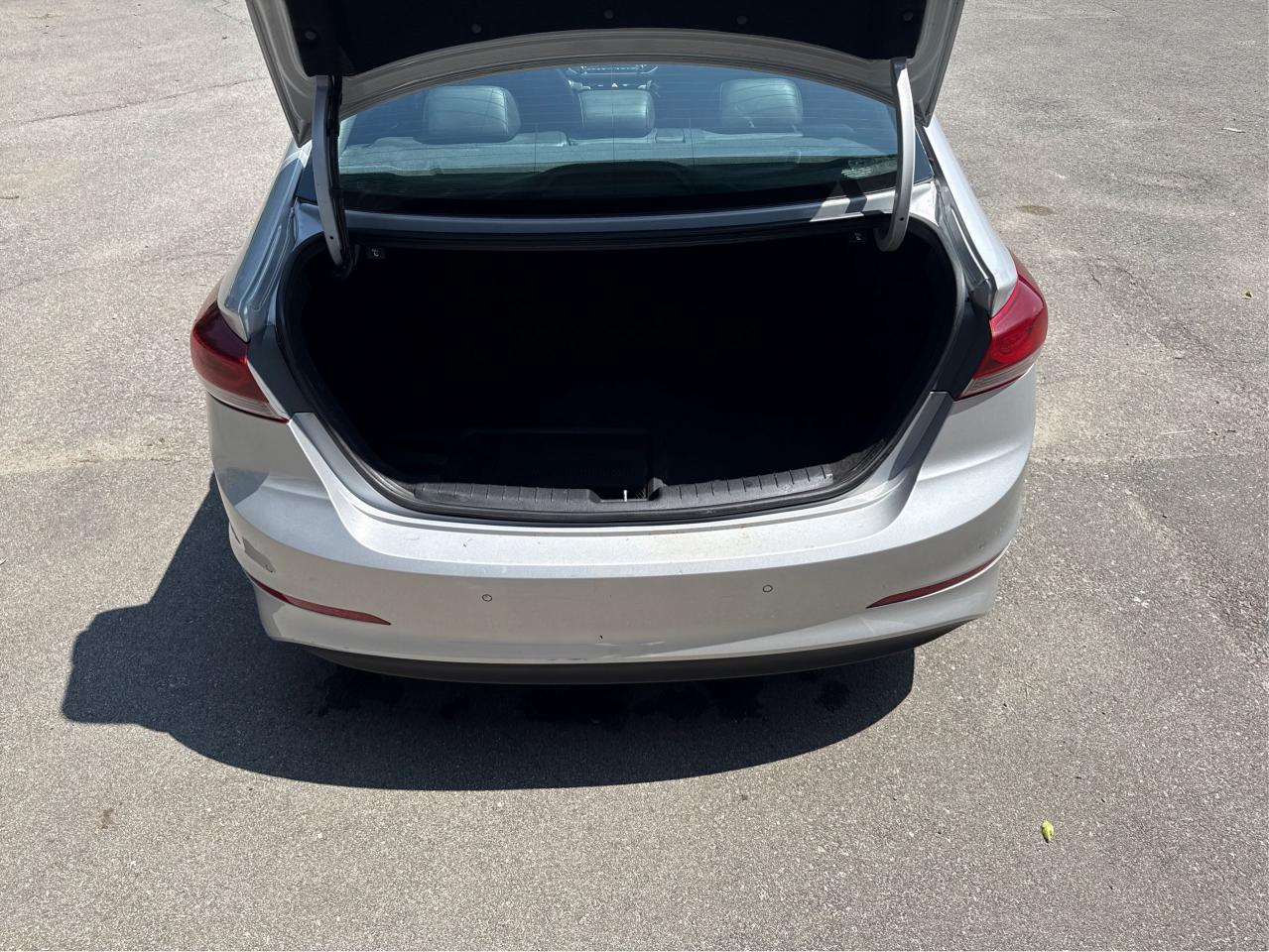 2017 Hyundai Elantra SE Popular Pkg, SE Tech pkg, Limited - Photo #12
