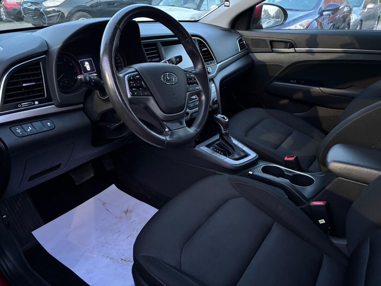 2017 Hyundai Elantra GL - Photo #10