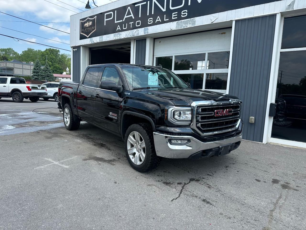Used 2018 GMC Sierra 1500 SLE for sale in Kingston, ON