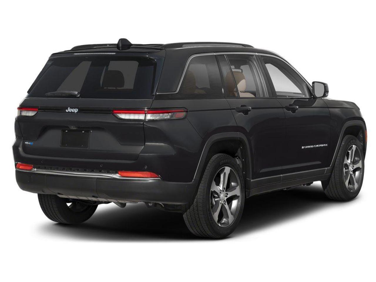 2023 Jeep Grand Cherokee 4xe Overland Photo