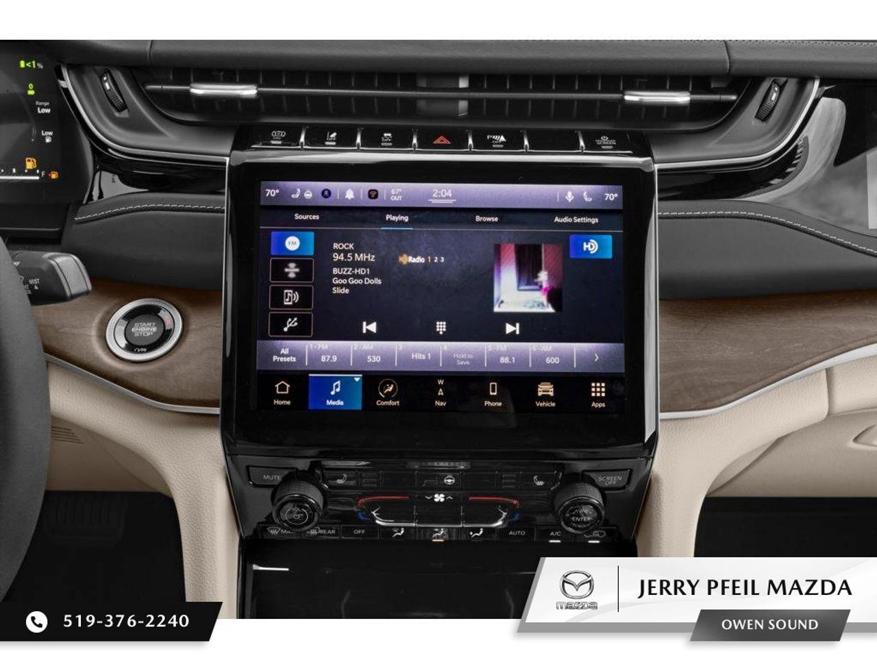 2023 Jeep Grand Cherokee 4xe Overland 4x4 Photo
