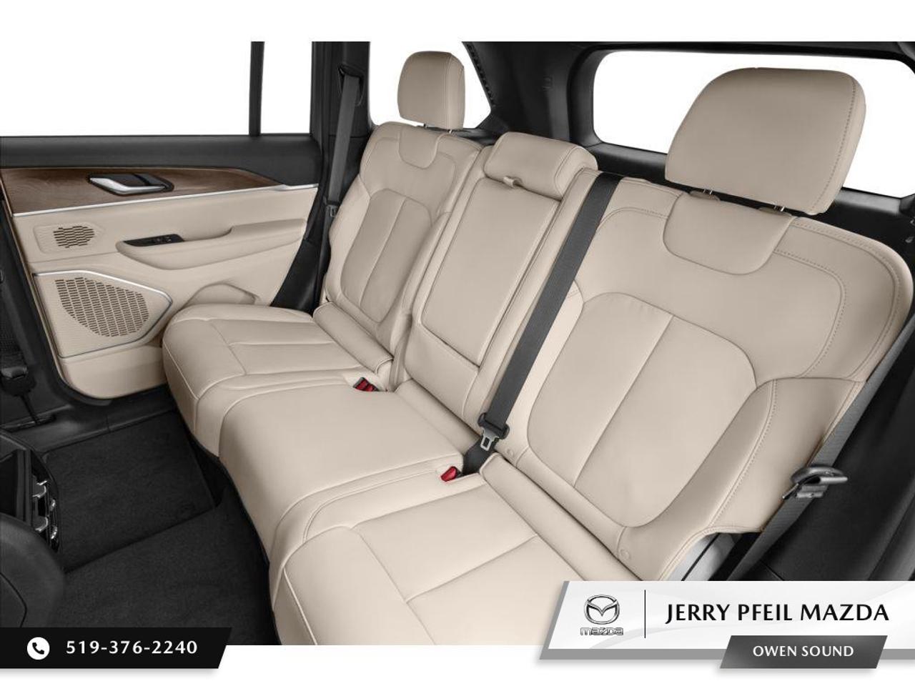 2023 Jeep Grand Cherokee 4xe Overland 4x4 Photo