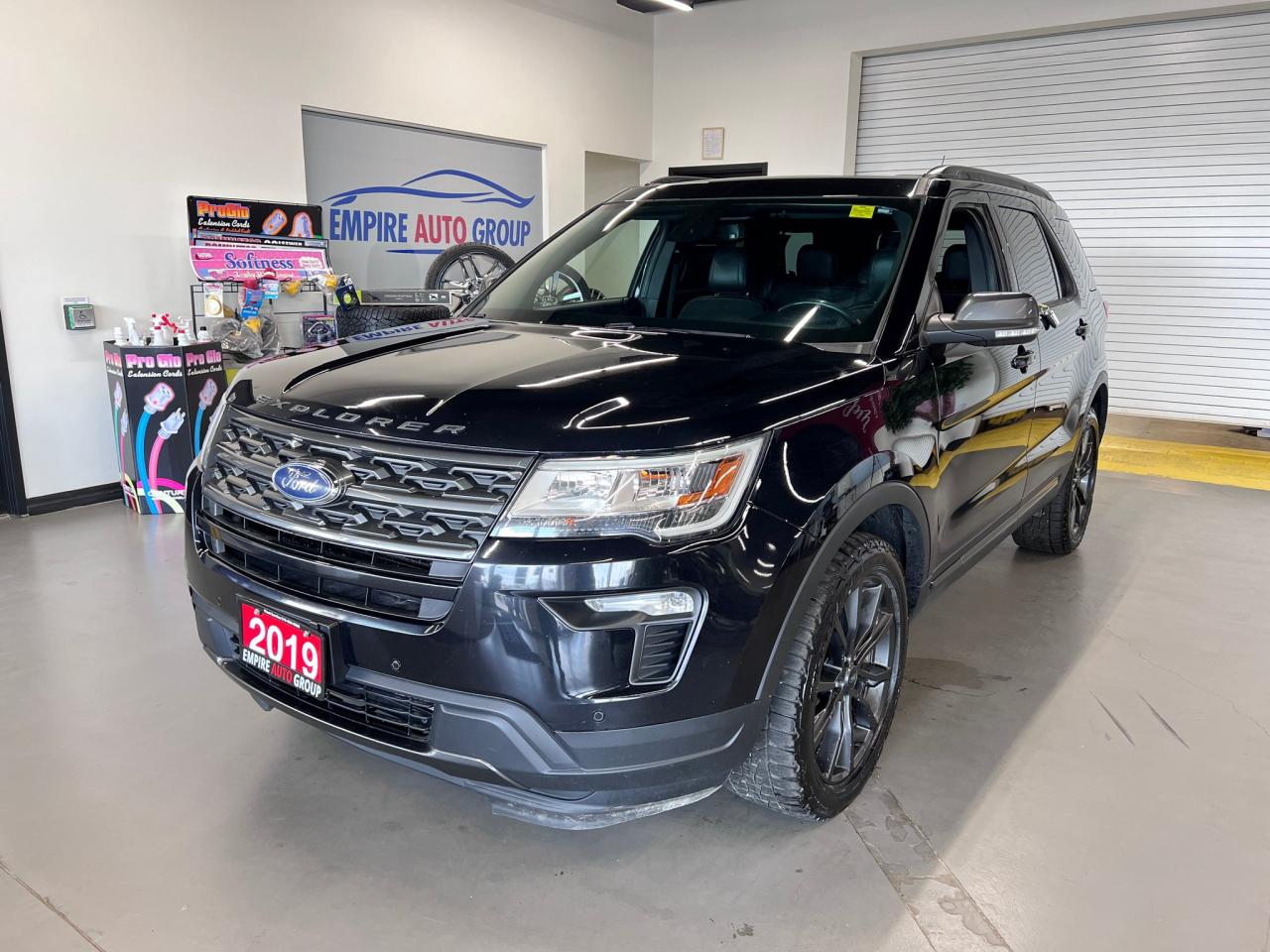 Used 2019 Ford Explorer XLT for sale in London, ON