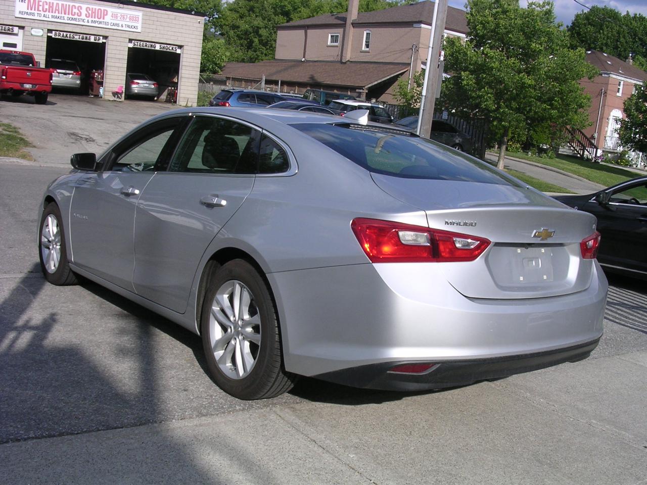 2018 Chevrolet Malibu LT - Photo #4