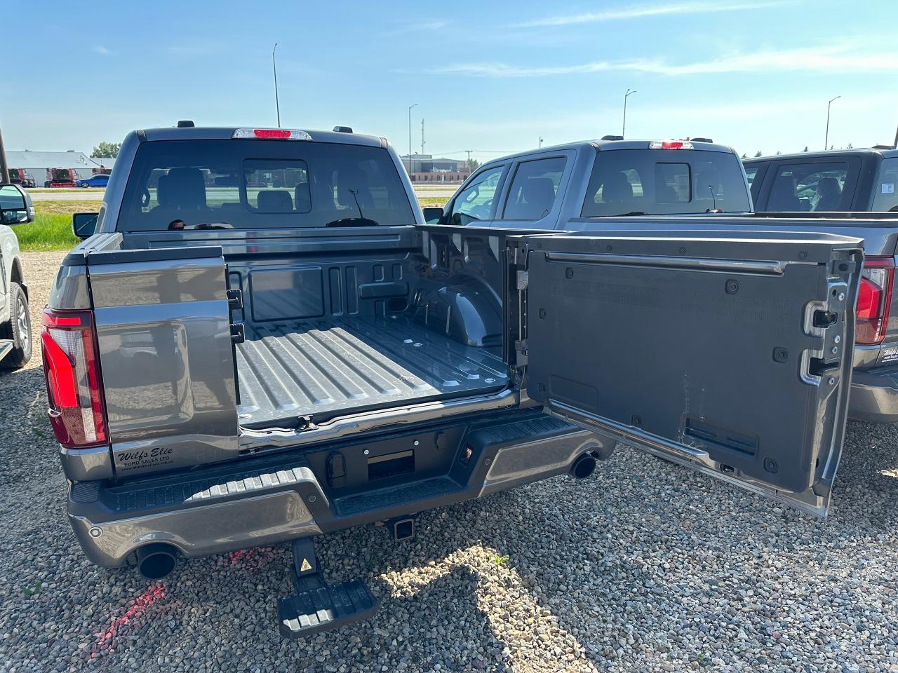 2025 Ford F-150 LARIAT 4WD SUPERCREW 5.5' BOX 502A Photo4