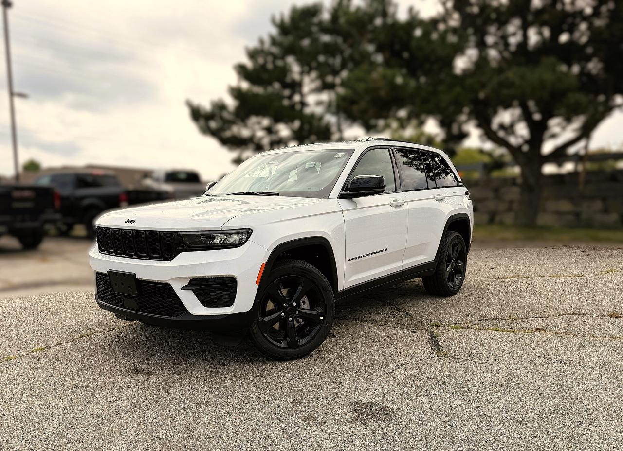 New 2025 Jeep Grand Cherokee ALTITUDE 4X4 for sale in Waterloo, ON