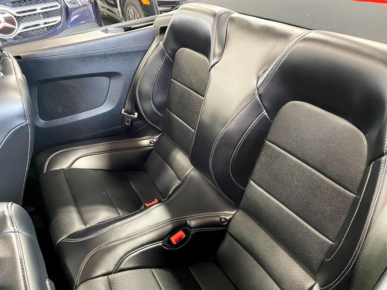 2019 Ford Mustang EcoBoostPremium|CONVERTIBLE|MANUAL|DIGITALDASH|RWD - Photo #13