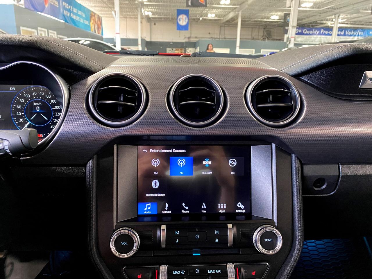 2019 Ford Mustang EcoBoostPremium|CONVERTIBLE|MANUAL|DIGITALDASH|RWD - Photo #23