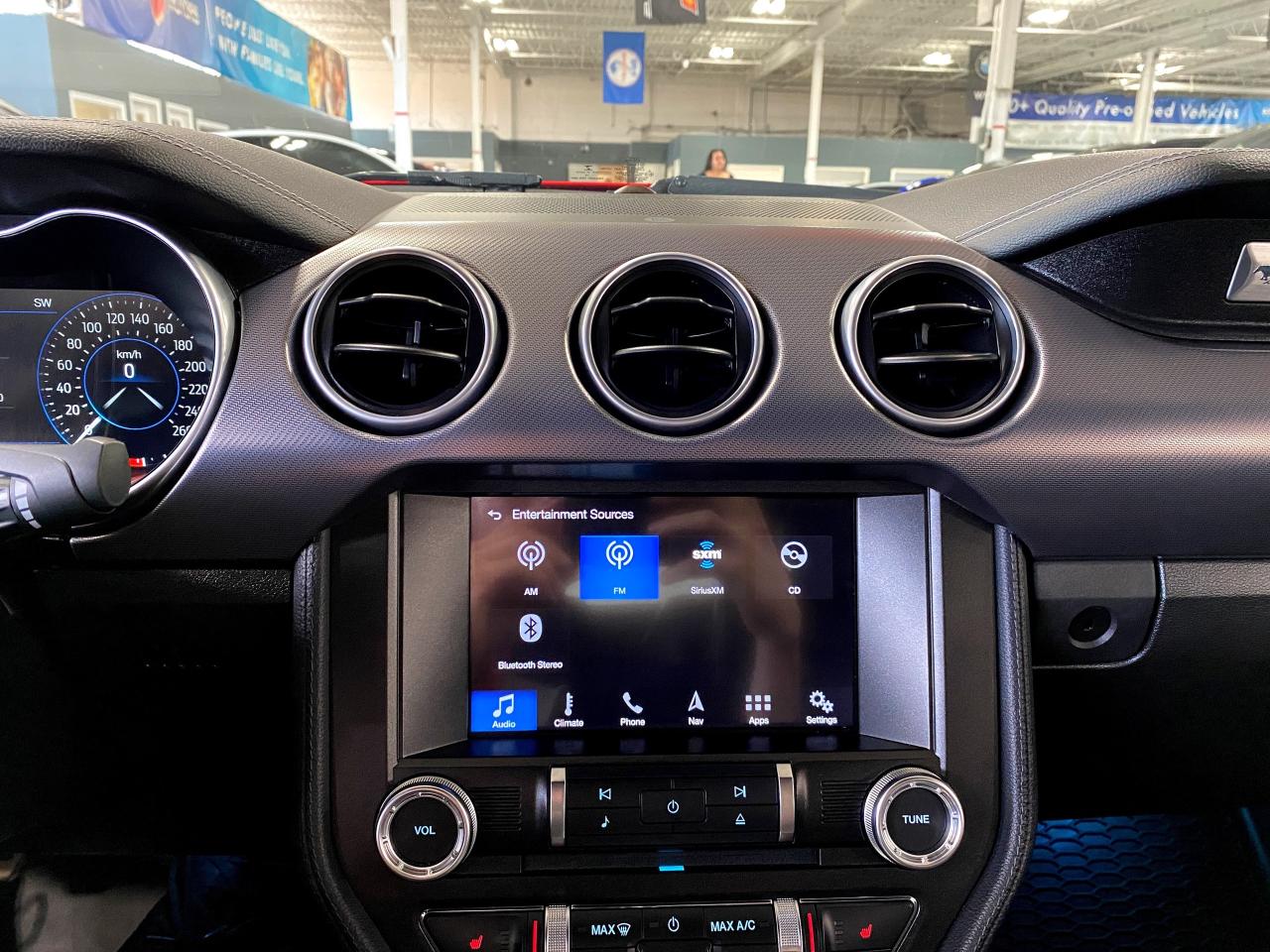 2019 Ford Mustang EcoBoostPremium|CONVERTIBLE|MANUAL|DIGITALDASH|RWD - Photo #23