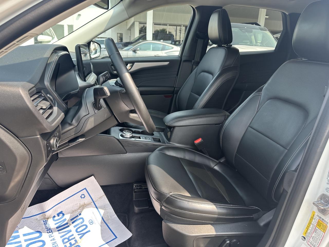 2023 Ford Escape Platinum Photo