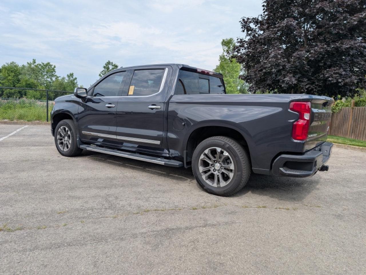 2022 Chevrolet Silverado 1500 High Country  **COOLED SEATS** Photo2
