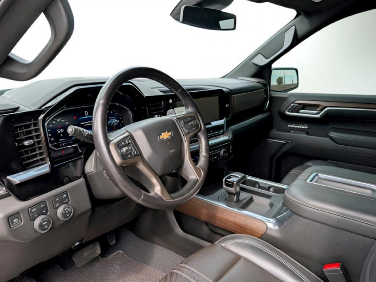 2022 Chevrolet Silverado 1500 High Country  **SMOKING DEAL** Photo