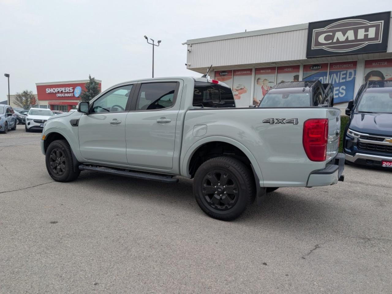 2021 Ford Ranger Lariat  **BLACK APPEARANCE PKG** Photo2