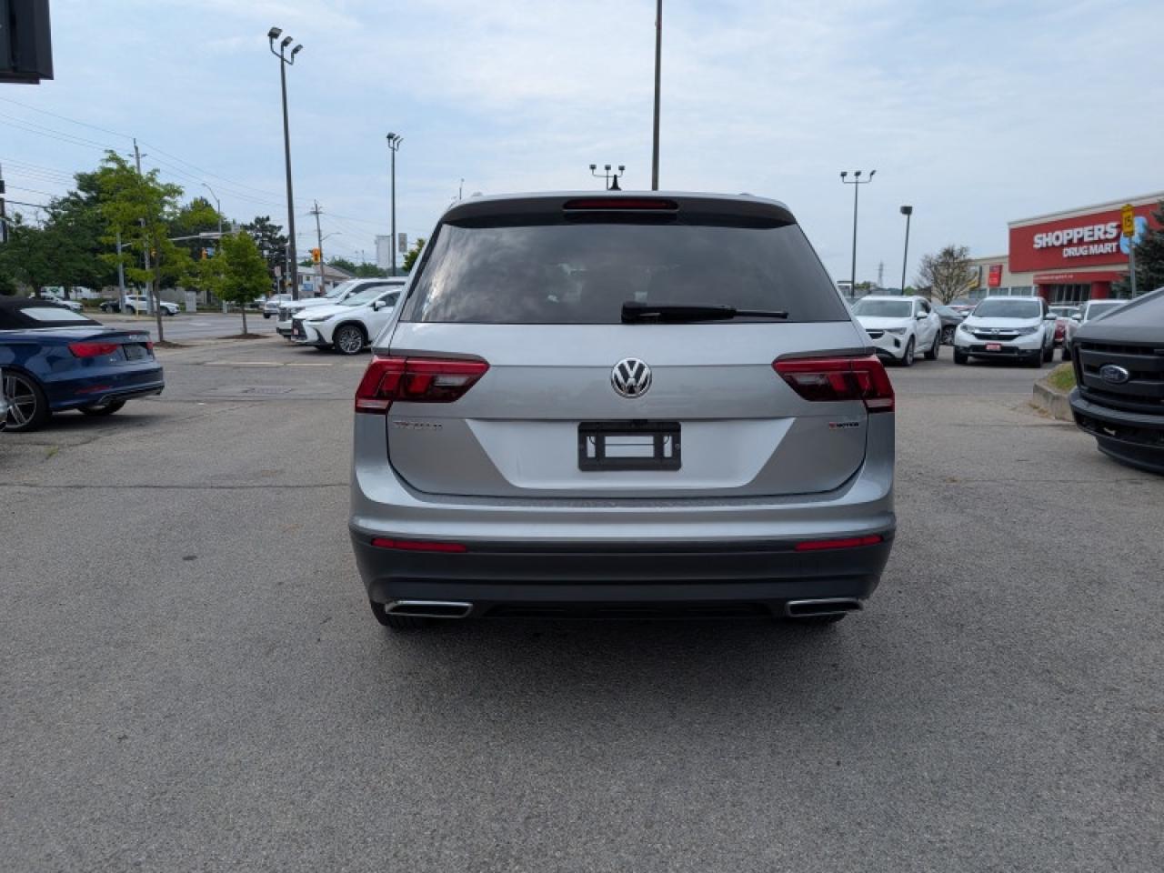 2021 Volkswagen Tiguan United Edition  **PANO ROOF** Photo3